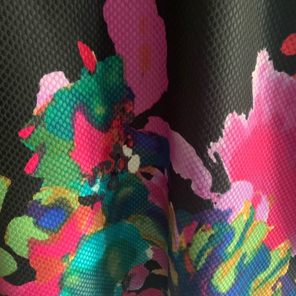 Like new Tahari dress - Picture 9 of 9